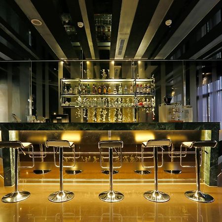 苗栗馥艺金郁金香酒店 竹南 外观 照片