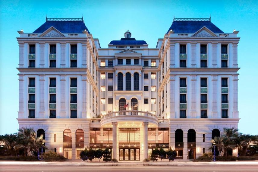 苗栗馥艺金郁金香酒店 竹南 外观 照片