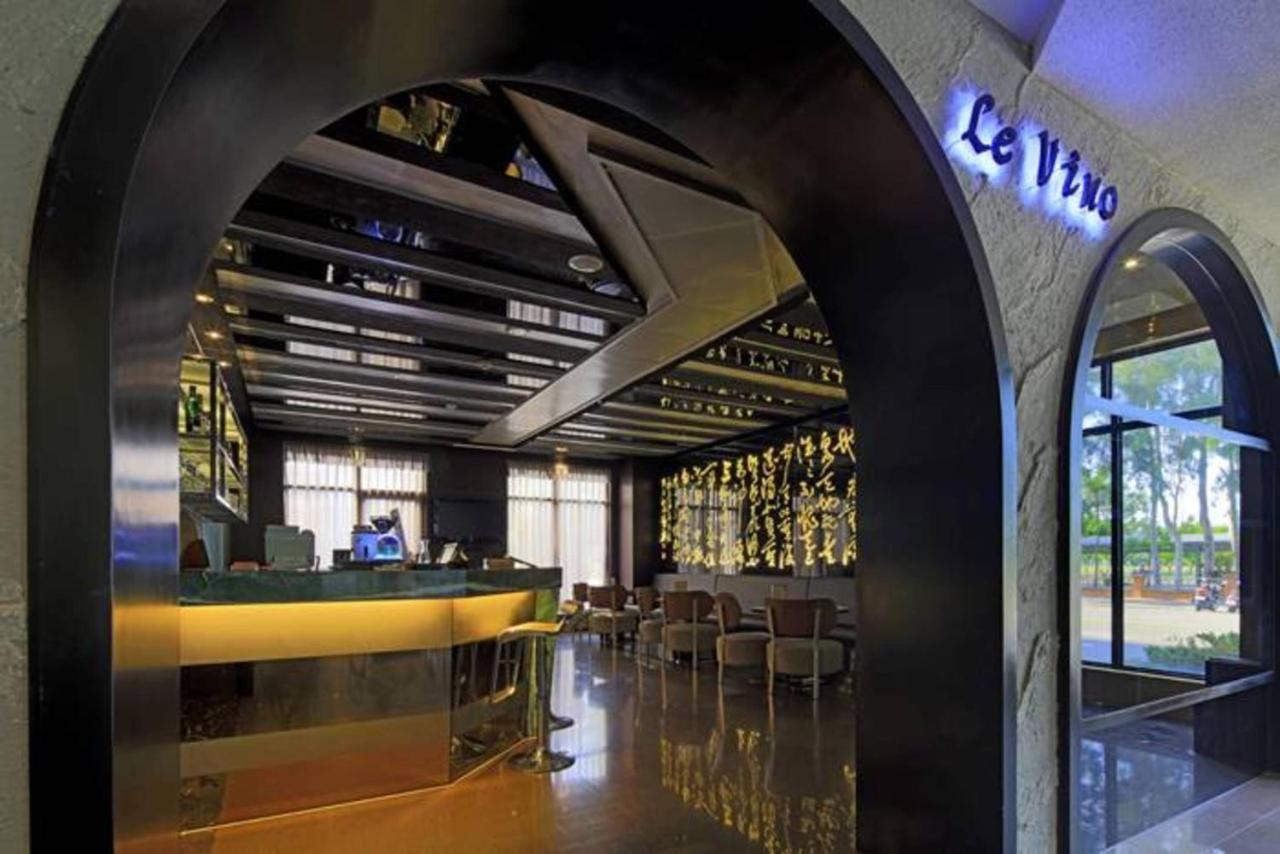 苗栗馥艺金郁金香酒店 竹南 外观 照片